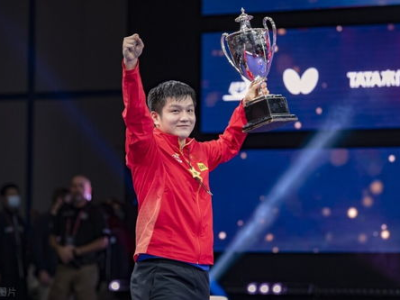 “樊振东感动时刻：选手们暖心祝福汇聚力量”